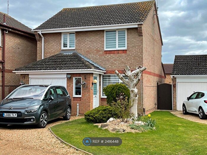 3 Bedroom Detached House To Rent In Caldbeck Close, Peterborough, PE4