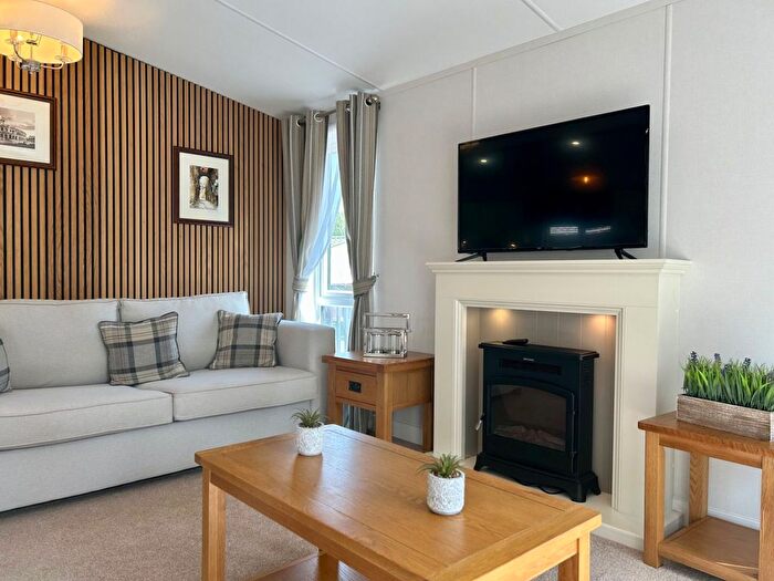 2 Bedroom Mobile/park Home For Sale In West Witton, Leyburn, DL8