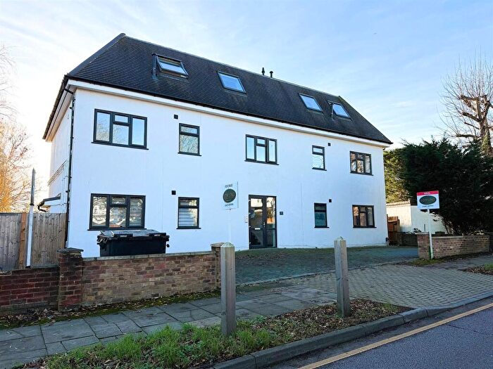 1 Bedroom Apartment For Sale In Lakeswood Road, Petts Wood, BR5