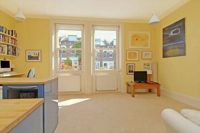 1 Bedroom Flat To Rent In Montpelier Grove, Kentish Town, NW5