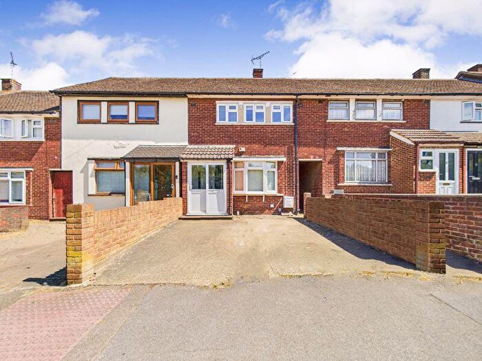 3 Bedroom Terraced House For Sale In Romford Road, South Ockendon, RM15