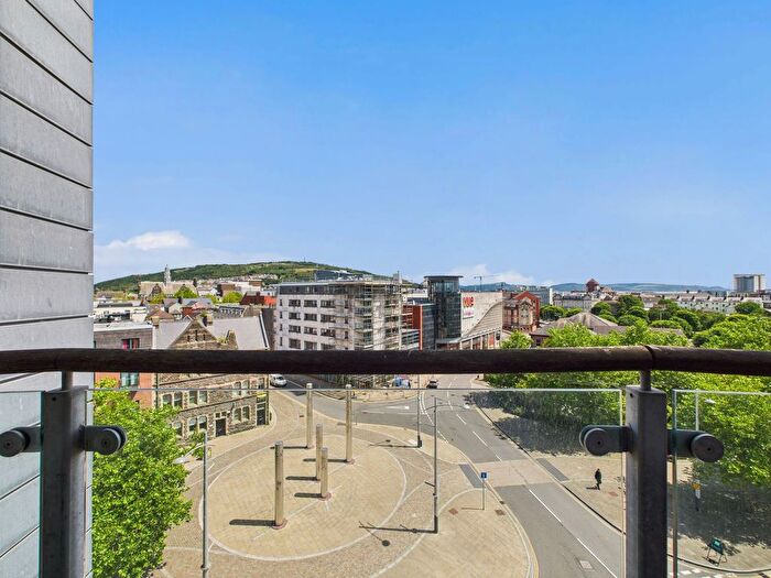 1 Bedroom Flat To Rent In Princess Way, Excelsior, SA1