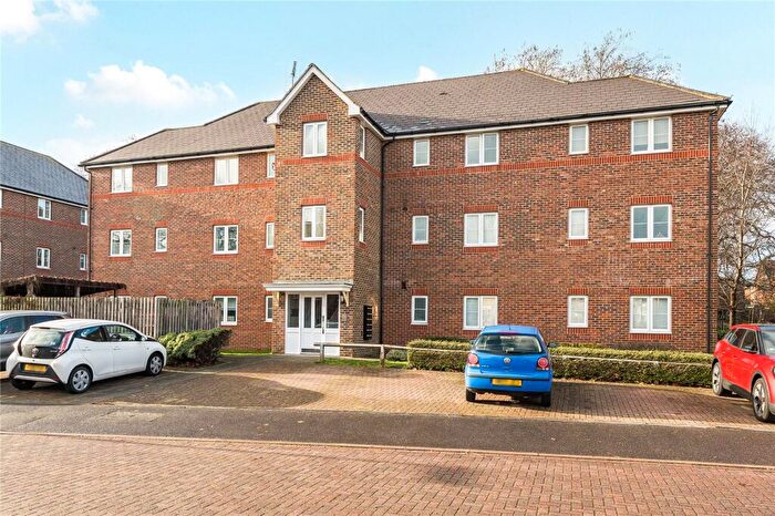 2 Bedroom Apartment For Sale In Eastman Way, Epsom, Surrey, KT19