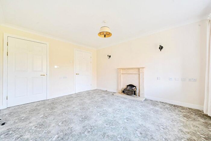 1 Bedroom Retirement Property For Sale In Aigburth Vale, Liverpool, L17