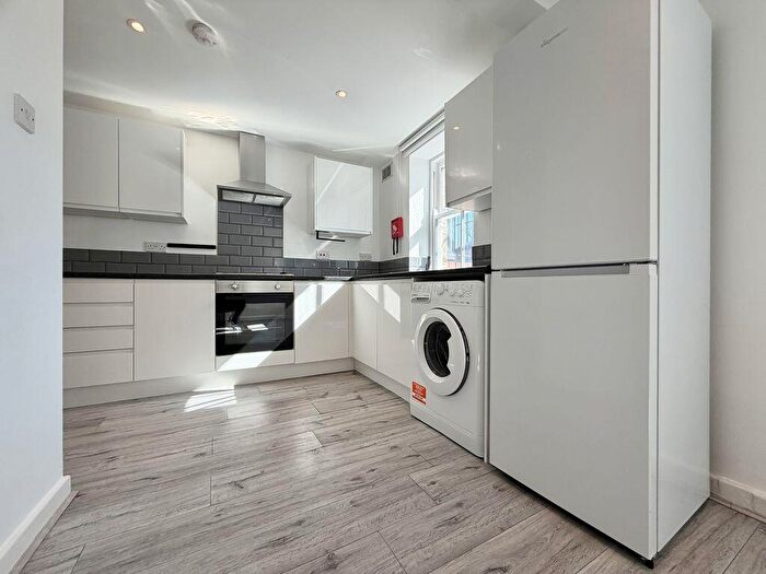 1 Bedroom Flat To Rent In Dartmouth Road, SE23