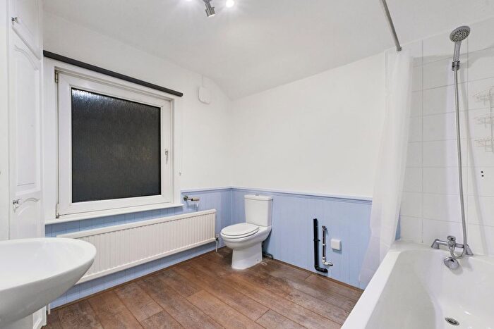 2 Bedroom Semi-Detached House For Sale In Clarence Crescent, Sidcup, DA14