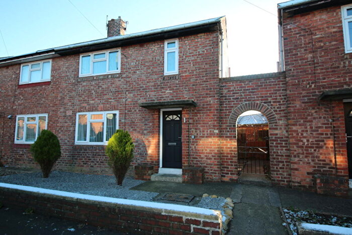 2 Bedroom Semi-Detached House To Rent In Wakenshaw Road, Gilesgate, Durham, DH1