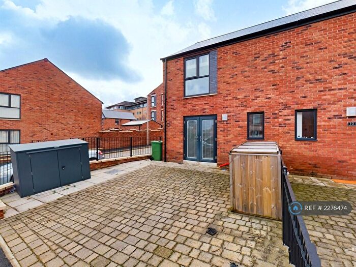 2 Bedroom Semi-Detached House To Rent In Banbury Street, Stockport, SK1