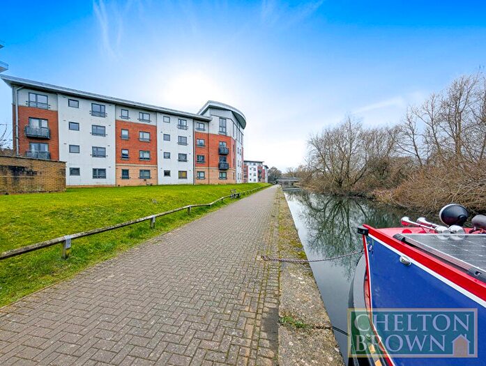2 Bedroom Apartment For Sale In West Cotton Close, Northampton, NN4