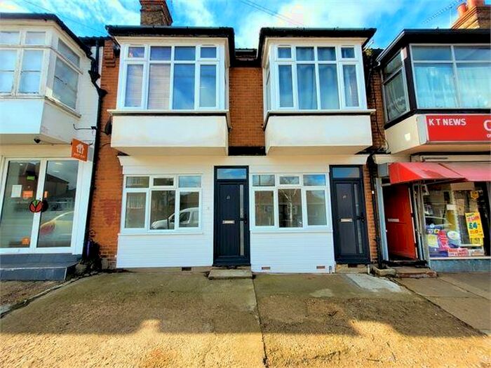 1 Bedroom Apartment To Rent In Commercial Road, Westcliff On Sea, Westcliff On Sea, SS0