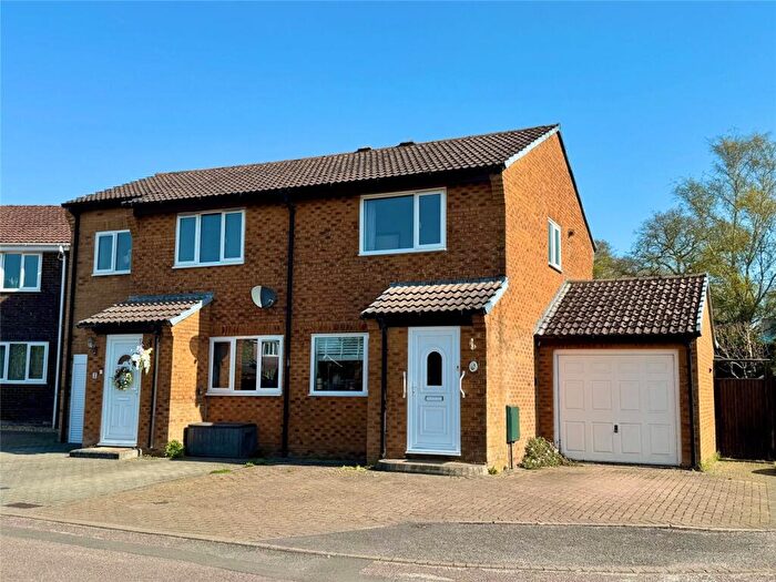 2 Bedroom Semi Detached House For Sale In Tiffany Close, Hordle, Hampshire, SO41