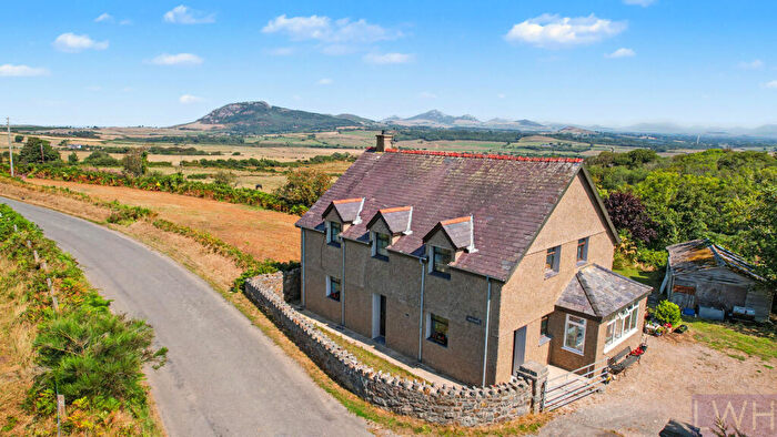 4 Bedroom Detached House For Sale In Greigwen, Rhydyclafdy - Ac, LL53