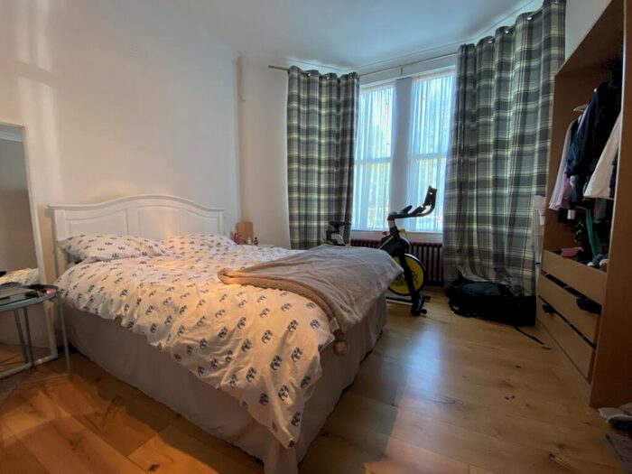 2 Bedroom Flat To Rent In Allensbank Road, Heath, CF14