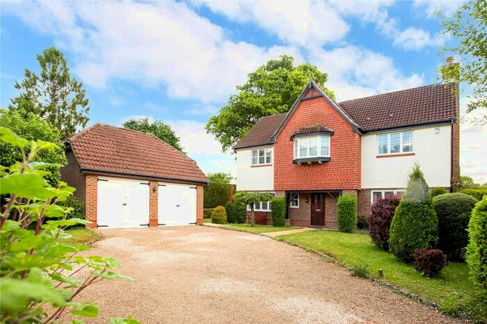 4 Bedroom Detached House For Sale In Griggs Green, Liphook, Hampshire, GU30