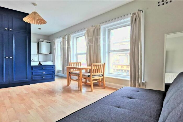 Studio To Rent In High Road, London, NW10