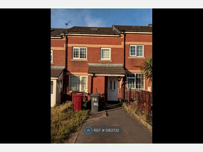 5 Bedroom Terraced House To Rent In Harwood Gate, Blackburn BB1