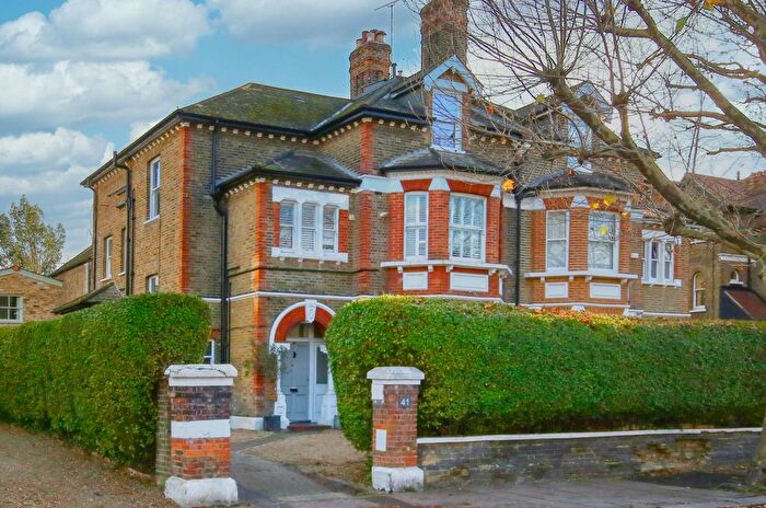 1 Bedroom Flat For Sale In Earlsfield Road, London, SW18