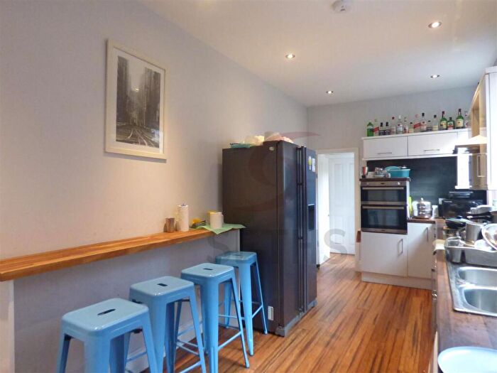 6 Bedroom End Of Terrace House To Rent In Barclay Street, Westcotes, Leicester, LE3