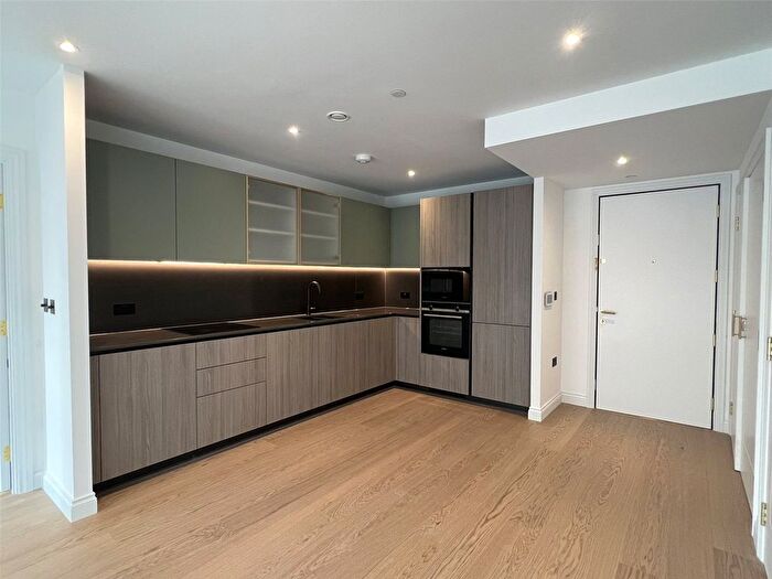 2 Bedroom Property To Rent In Watermeadow Lane, London, SW6