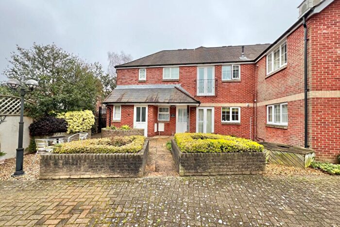2 Bedroom Apartment For Sale In Havelock Road, Warsash, SO31
