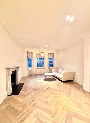4 Bedroom Flat To Rent In Warwick Road, London, SW5