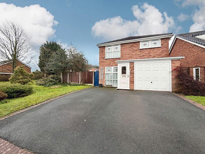 3 Bedroom Detached House For Sale In Gayfield Avenue, Withymoor Village, Brierley Hill, DY5
