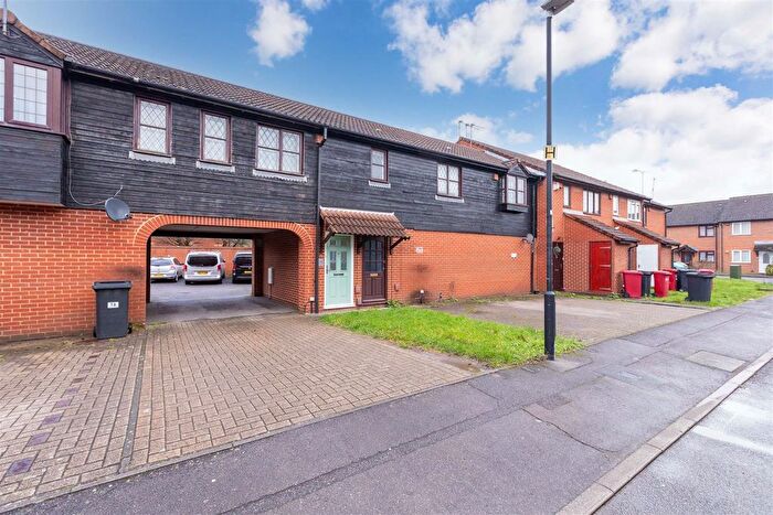 1 Bedroom Maisonette For Sale In Flamborough Spur, Cippenham, SL1