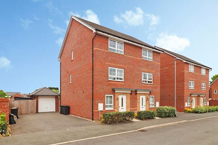 4 Bedroom Semi-Detached House For Sale In Plessey Road, Beeston, Nottingham, Nottinghamshire, NG9
