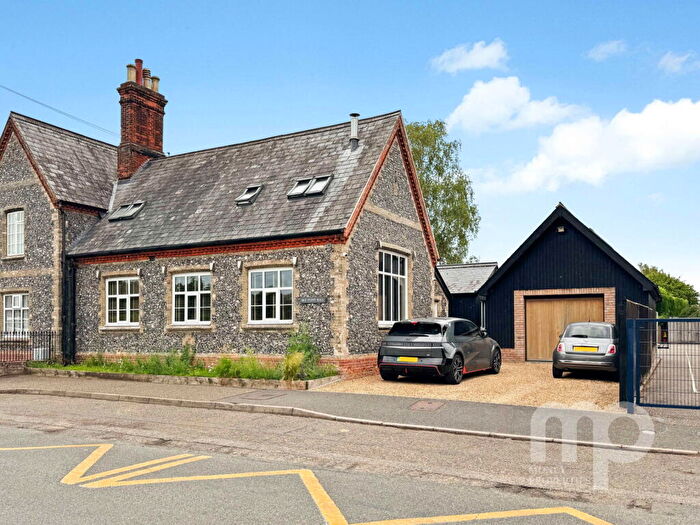 5 Bedroom Semi-Detached House For Sale In Watton Road, Ashill, IP25
