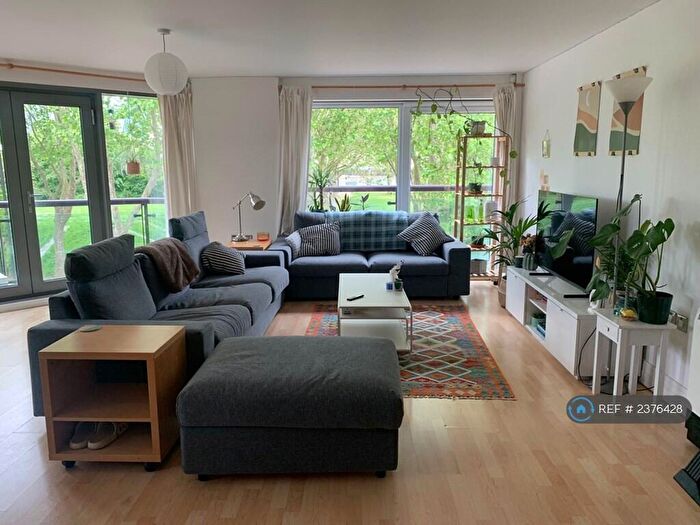 2 Bedroom Flat To Rent In Stanton House, London, SE16