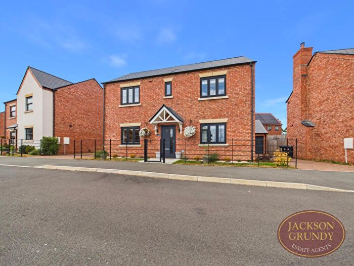 4 Bedroom Detached House For Sale In Wharf Close, Weedon, NN7
