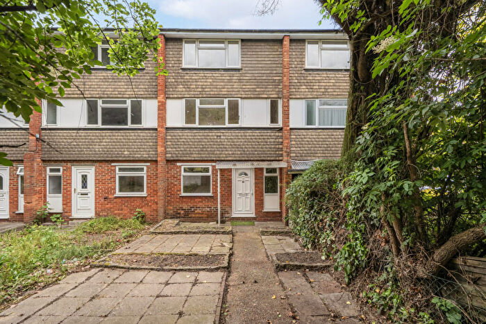 4 Bedroom Terraced House For Sale In Rose Hill, Sutton, SM1