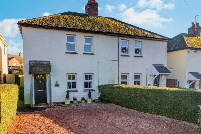 2 Bedroom Property For Sale In Lower Westfields, Malvern, WR13