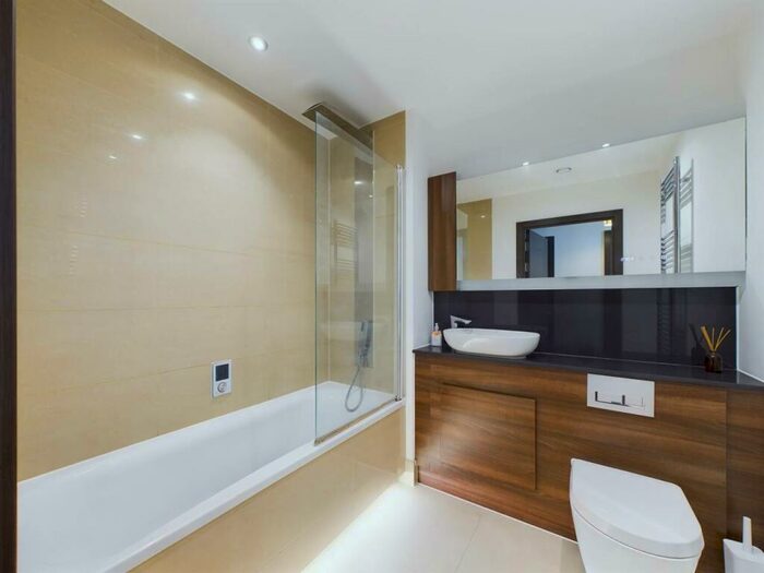 1 Bedroom Flat To Rent In James Smith Court, Dartford, Kent, DA1