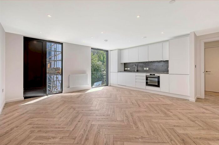 1 Bedroom Flat To Rent In Avenue Road, London, N6