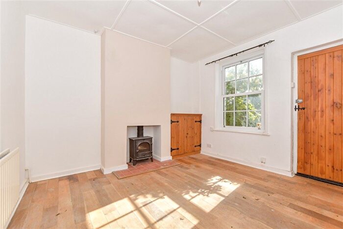2 Bedroom Terraced House For Sale In Grosvenor Road, Kennington, Ashford, Kent, TN24
