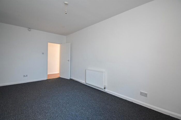 1 Bedroom Flat To Rent In St Leonards, East Sussex, TN38