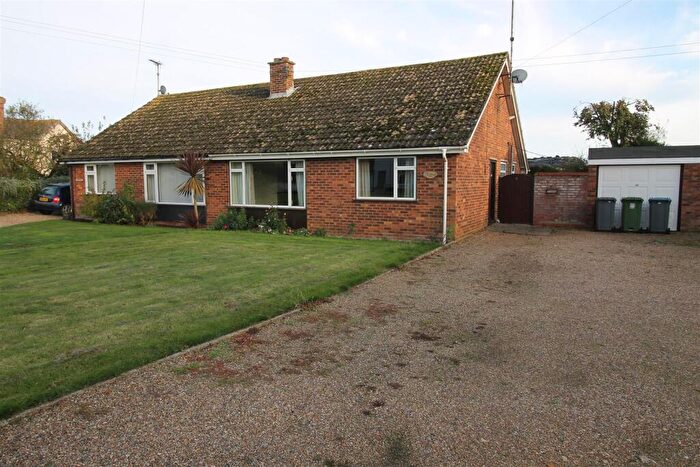 2 Bedroom Semi-Detached Bungalow To Rent In Eyke, IP12