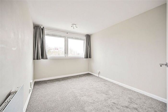 1 Bedroom Flat For Sale In Horsney Road, Hind House, N7