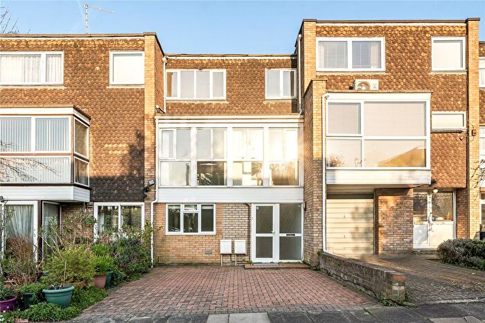 4 Bedroom Terraced House For Sale In Templewood, Ealing, W13