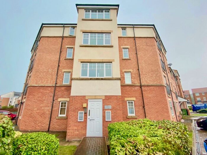 2 Bedroom Flat To Rent In Ovett Gardens, Gateshead, NE8