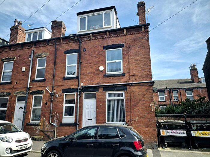 2 Bedroom Terraced House For Sale In Thornville Street, Leeds, LS6