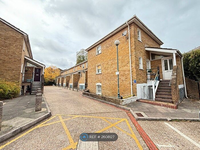 1 Bedroom Flat To Rent In Hullbridge Mews, London, N1