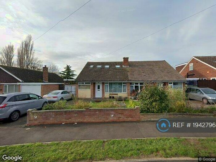 4 Bedroom Bungalow To Rent In Brookfield Road, Bedford, MK41