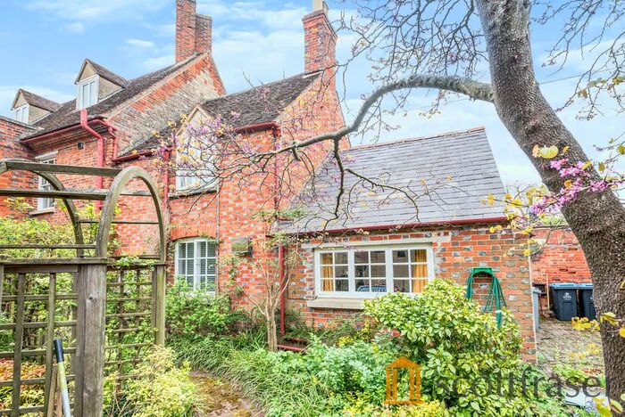 1 Bedroom Maisonette To Rent In Acre End Street, Eynsham, Witney, OX29