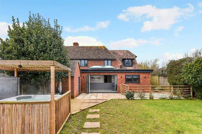 4 Bedroom Semi-Detached House For Sale In Almodington, Chichester, PO20