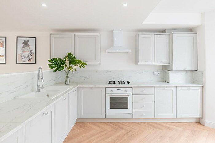 6 Bedroom Terraced House To Rent In Garmoyle Road, Liverpool, Merseyside, L15