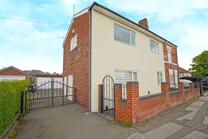 2 Bedroom Flat For Sale In Claypit Lane, Rawmarsh, Rotherham, South Yorkshire, S62