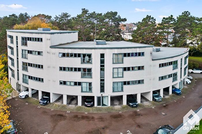 1 Bedroom Flat For Sale In The Crescent, Gloucester Road, Cheltenham, GL51