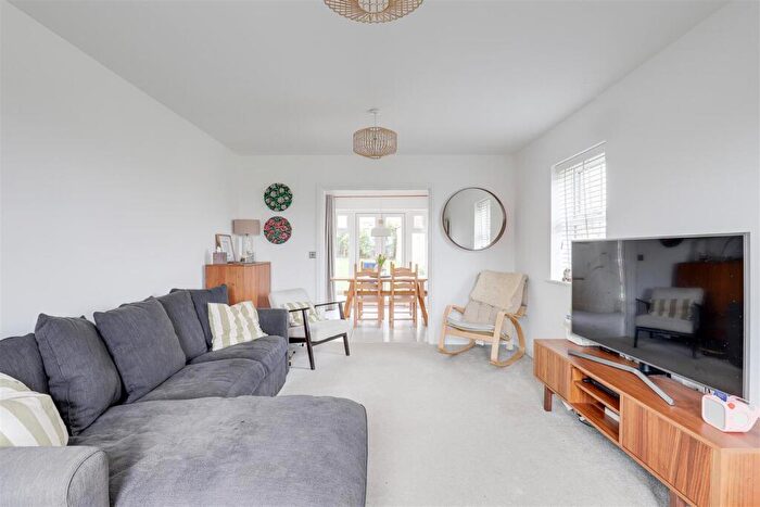 5 Bedroom Detached House For Sale In Oughton Close, Edwalton, Nottinghamshire, NG12